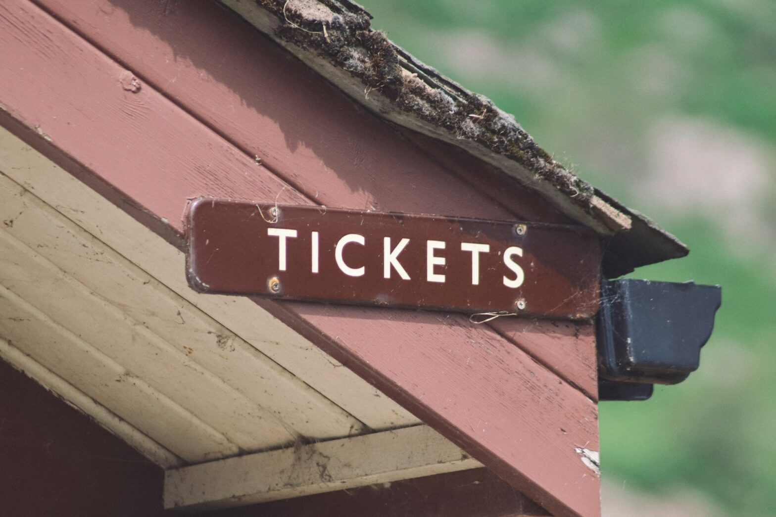 How Sports Teams Can Find Corporate Ticket Buyers